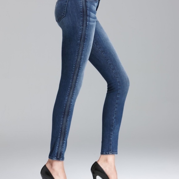 J Brand Denim - J Brand "Liberty" Jeans, size 25